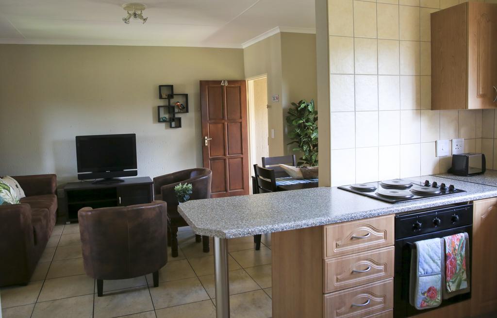 African Eagle Apartments Witfield المظهر الخارجي الصورة