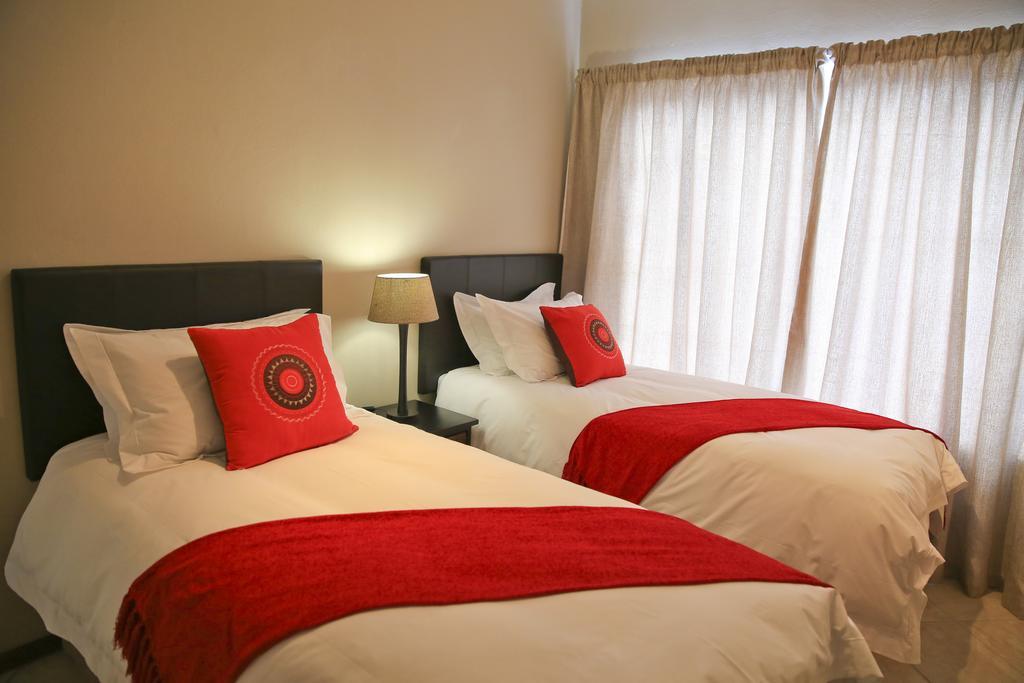 African Eagle Apartments Witfield المظهر الخارجي الصورة